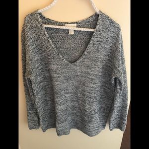 H&M V-neck Sweater🌸